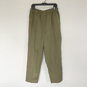 Kim Rogers Petite Olive Green Pull on Comfort stretch pants Size 8P